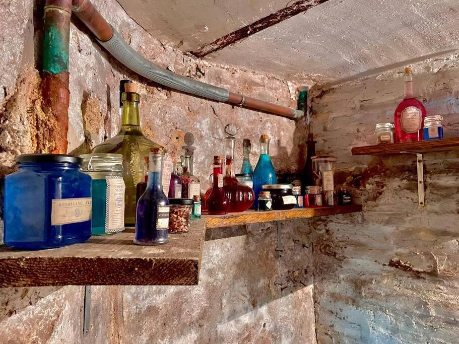 Apartment Repaire Du Sorcier, Escape Game, Nuit Atypique Reims